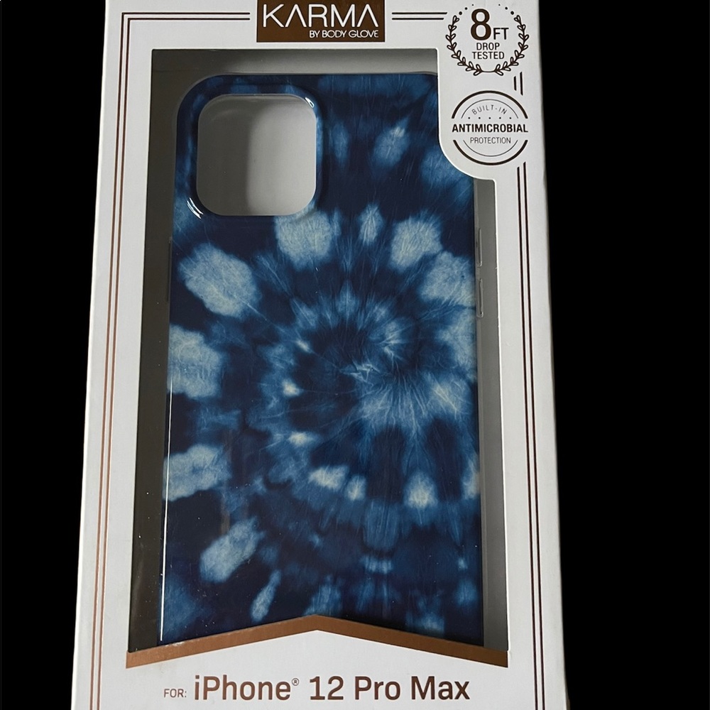 Phone case - Picture 1 of 2